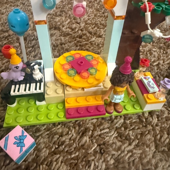 LEGO Friends Birthday Party Set - Colorful - Picture 7 of 10